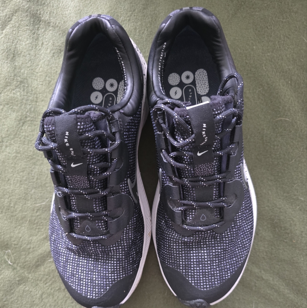 Nike Zoom Winflo Shield Womens Running Sneakers Water Repellant, Size 7 - Picture 8 of 8